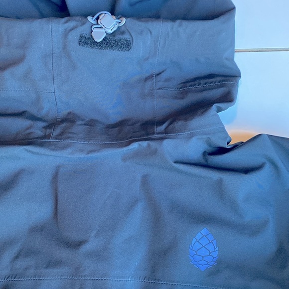 Stio 🏔️ waterproof wind proof jacket or ski shell ⛷️ - Picture 14 of 16